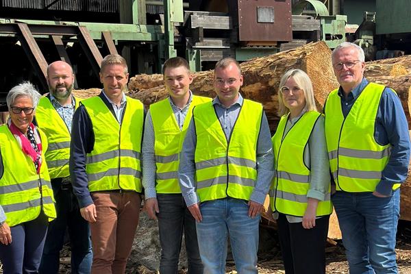 District Administrator visits IBH