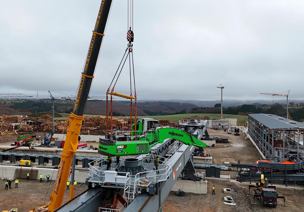 Two New Gantry Cranes for IBH